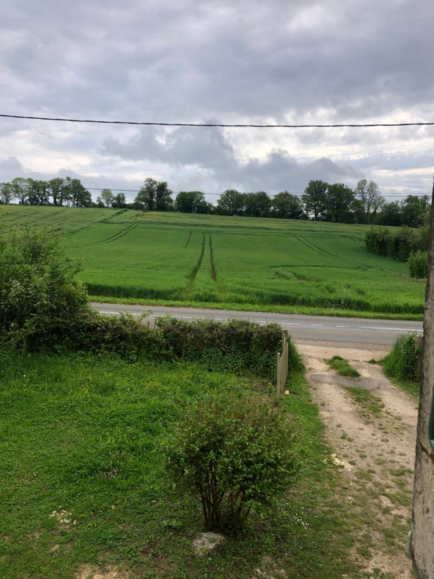 Gite Aux Anes Avec Spa Menetou-Ratel Luaran gambar